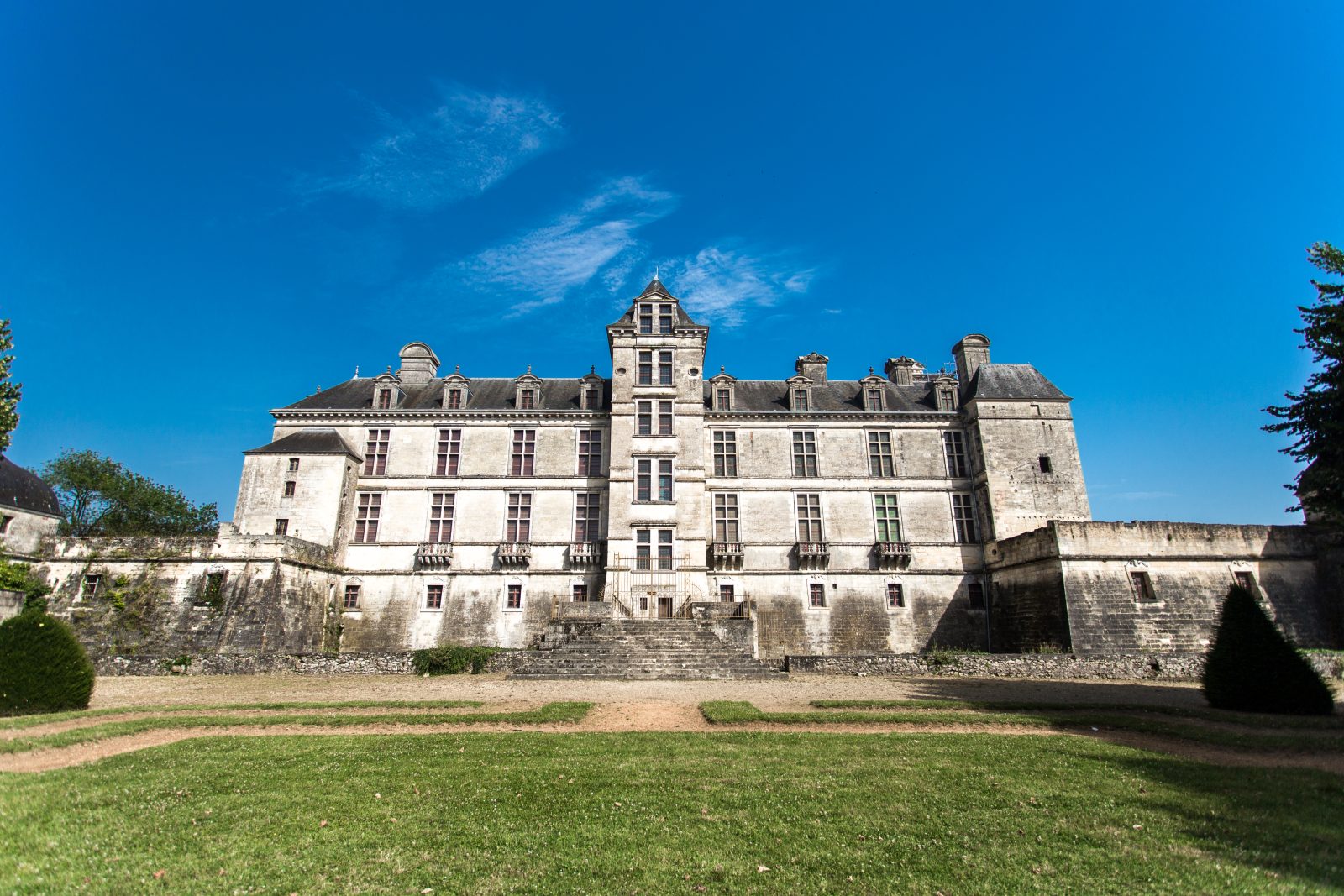 Circuit Cadillac vers Loupiac, une cité de caractère